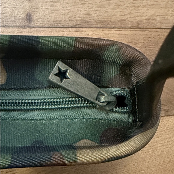 Harvey’s Seatbelt Bag Camouflage Print Shoulder Bag Army Brat Camo Originals Lux - Picture 14 of 16